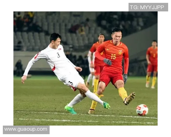 朝鲜与韩国男足在东亚杯激战正酣谁能笑到最后争夺荣誉之战 朝鲜与韩国男足在东亚杯激战正酣谁能笑到最后争夺荣誉之战