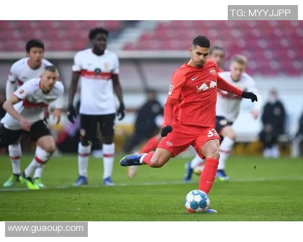 莱比锡红牛遭遇德甲双连败,欧冠资格岌岌可危 莱比锡红牛遭遇德甲双连败,欧冠资格岌岌可危