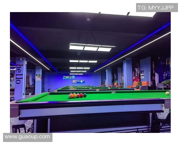 台球灯的选择与搭配技巧,让你的台球室焕发独特魅力与氛围 台球灯的选择与搭配技巧,让你的台球室焕发独特魅力与氛围