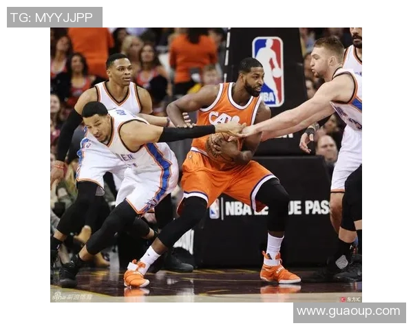 骑士与雷霆激战正酣在线直播全程回顾与精彩瞬间分享 骑士与雷霆激战正酣在线直播全程回顾与精彩瞬间分享