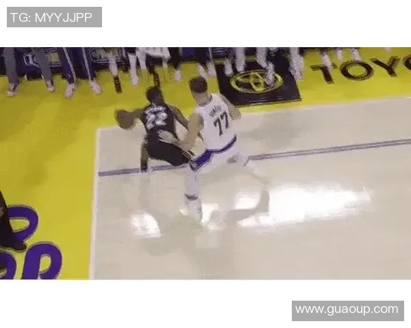 湖人对阵热火精彩直播现场全程回顾与赛后分析 湖人对阵热火精彩直播现场全程回顾与赛后分析